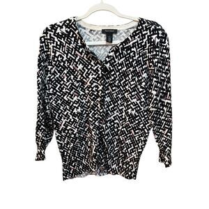 White House Black Market Cardigan Sweater Womens Large Geo Print Black White